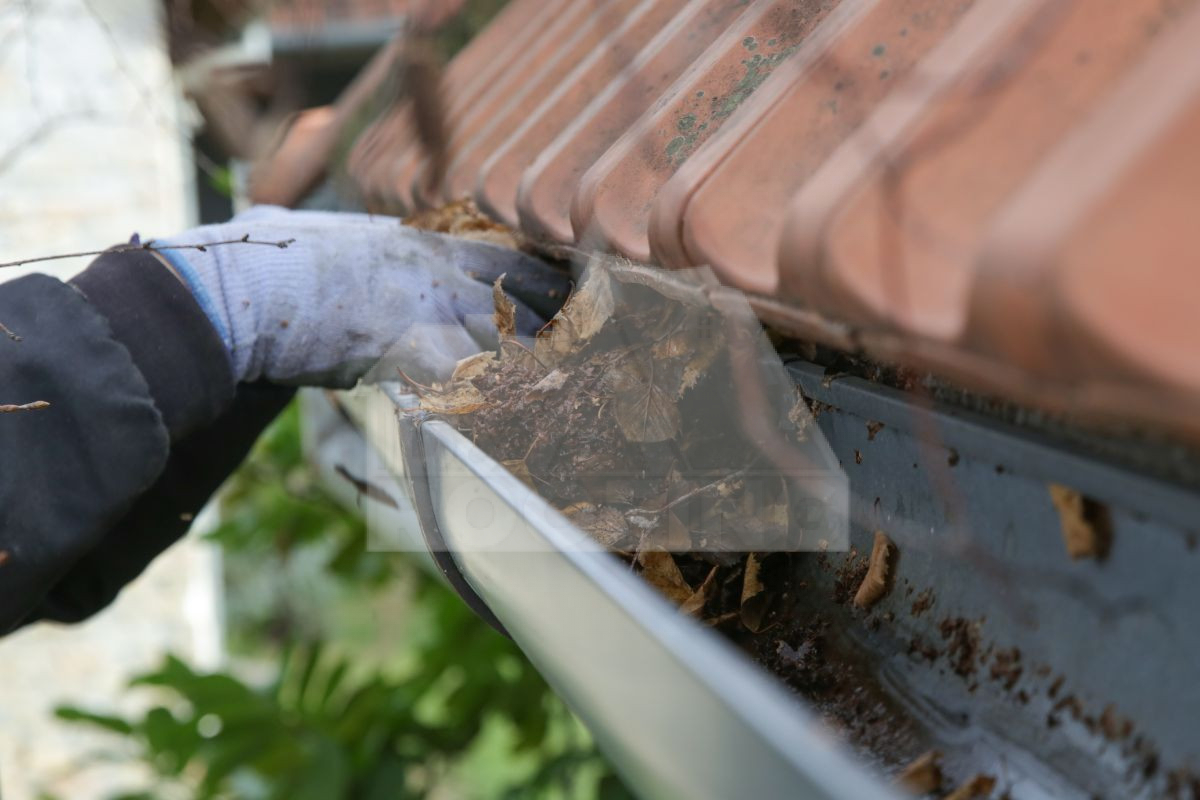 How To Fix Sagging Rain Gutters & What Will It Cost